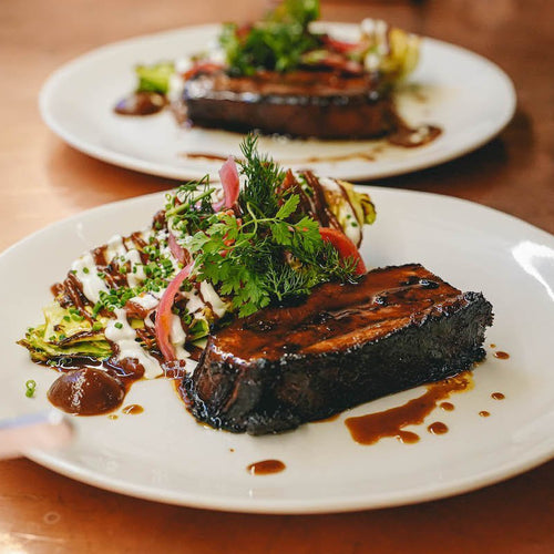 Choux pointu à la poêle et poitrine de porc BBQ - Atma Kitchenware