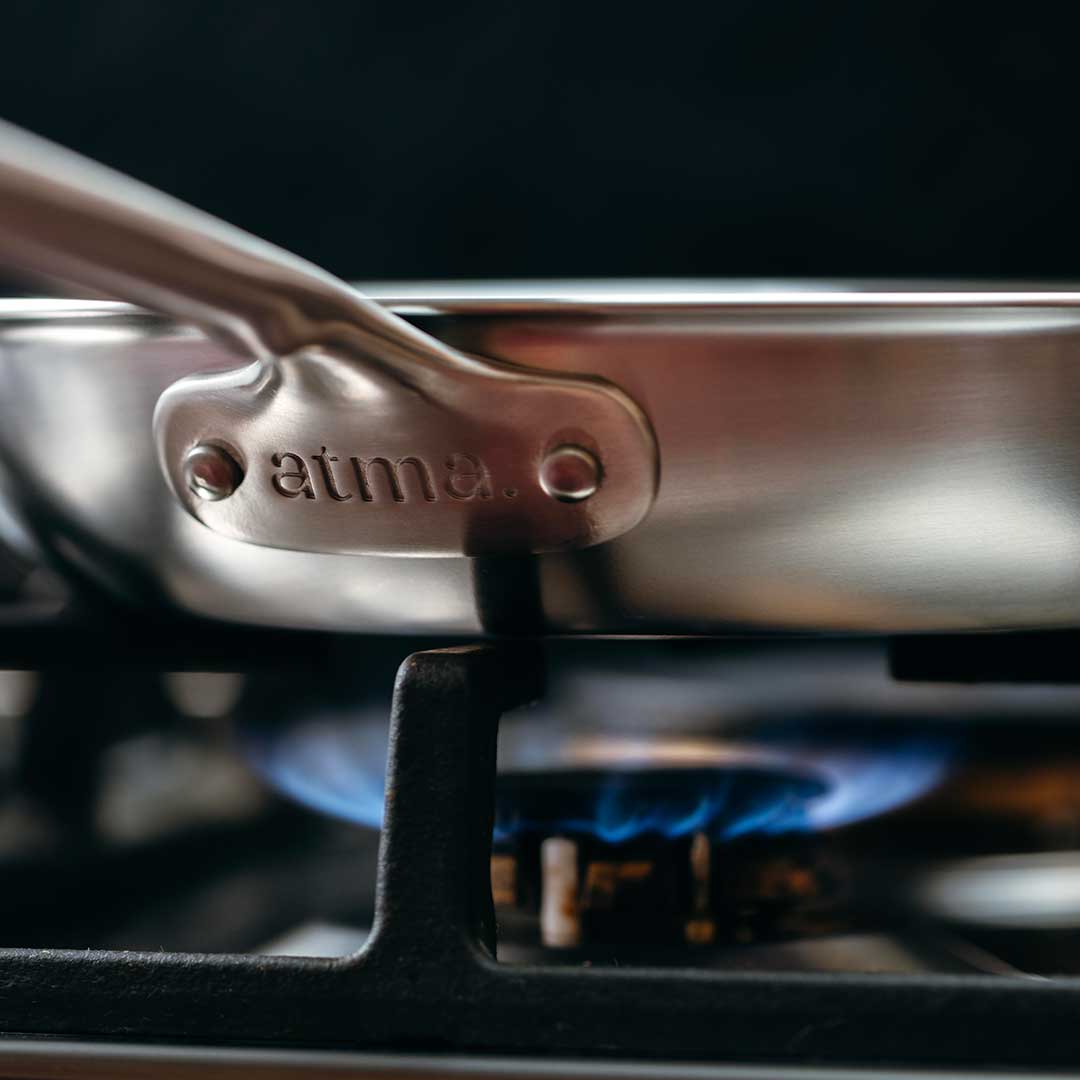 Comment cuire des aubergines à la poêle facilement ? - Atma Kitchenware