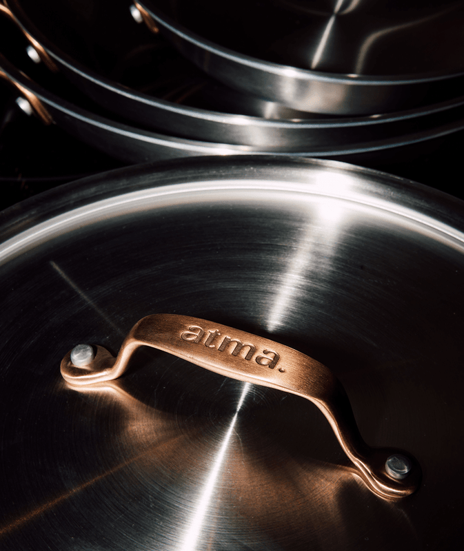 Le grand faitout en inox et son pasta pot, poignées bronze - Atma Kitchenware