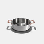 Le rondeau 26cm en inox, poignées bronze - Atma Kitchenware