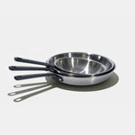 Pack Brigade - set de 3 poêles en inox avec manches noirs - Atma Kitchenware